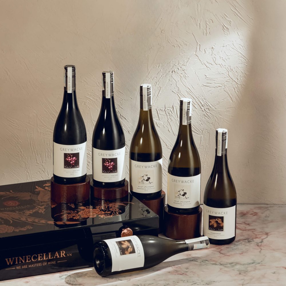 Bộ sưu tập 6 chai vang New Zealand: 2 chai Chardonnay 2014 - 2 chai Wild Sauvignon 2014 - 2 chai Pinot Noir 2014