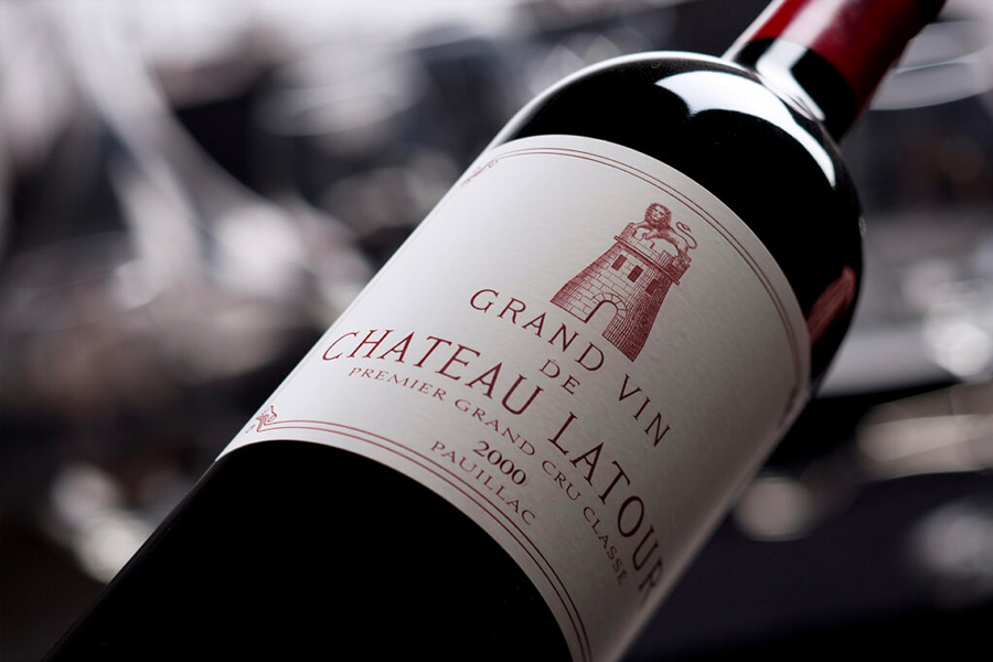 Château Latour là một trong những nhà sản xuất rượu vang Bordeaux nổi tiếng nhất thế giới với lịch sử hơn ba thế kỷ. 