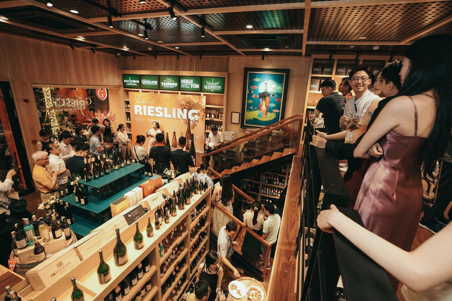 Toàn cảnh không gian sự kiện "Tastes Of Riesling" Wine Tasting ngày 13/06/2025 tại Grand Cru - Modern Wine Bar