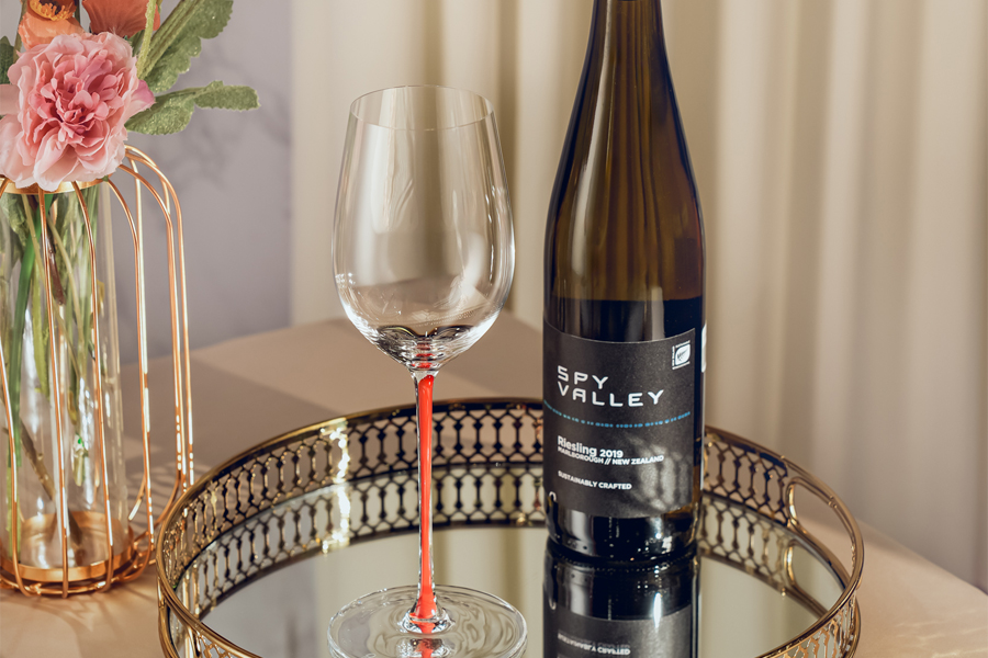 Rượu vang trắng New Zealand Spy Valley Riesling