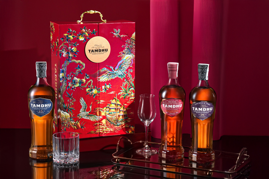 Hộp quà whisky Thuận Buồm Xuôi Gió - Quà tặng doanh nghiệp sang trọng, đẳng cấp