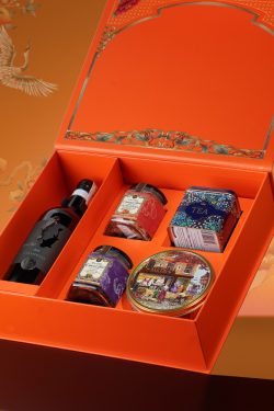 Hộp Quà Tặng Tết Phát Lộc Cá chép đen