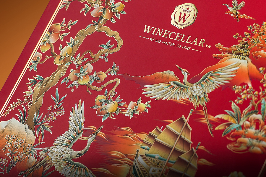 Chất lượng mẫu hộp quà Tết 2026 tại Grandcru.vn sở hữu chất liệu giấy cao cấp, cứng cáp với kĩ thuật in ấn dập nổi mạ kim đầy tinh xảo