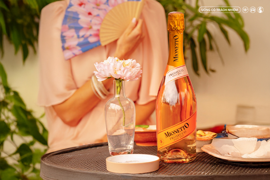 Mionetto Rose với phong cách trẻ trung, nữ tính