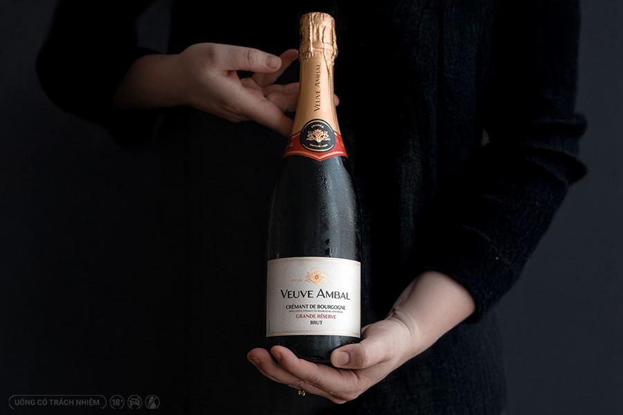 Rượu vang sủi Veuve Ambal Crémant de Bourgogne Grande Cuvée Brut